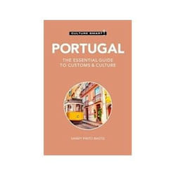 ISBN Portugal: The Essential Guide to Customs & Culture book Travel English 200 pages