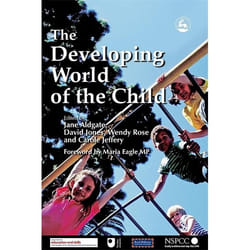 UBC Press The Developing World of the Child book Paperback 352 pages
